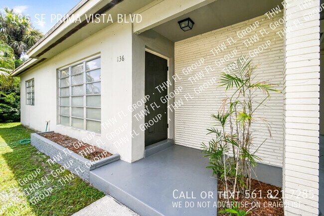 Building Photo - 136 SE Prima Vista Blvd