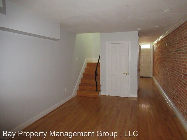 Building Photo - 2 br, 2.5 bath House - 1102 Washington Blvd