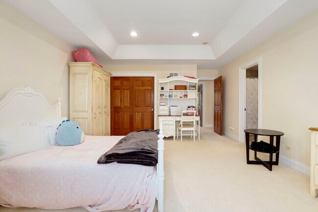 Building Photo - 126 Governors Ct