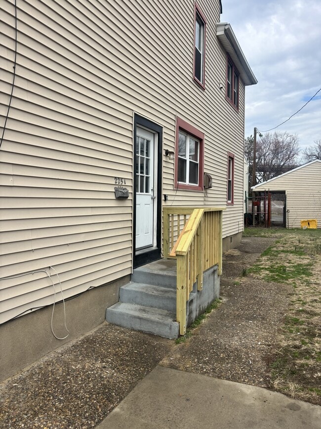 Building Photo - 225 Essex St
