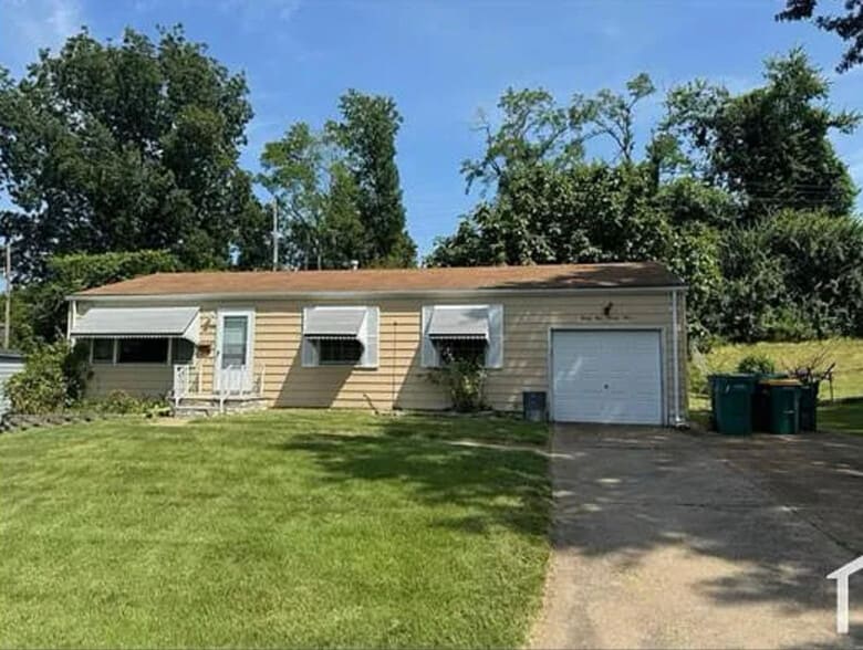 Primary Photo - 9924 Gloucester Dr
