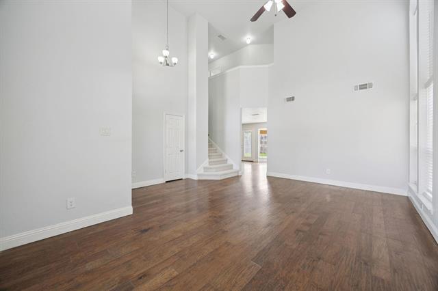 Building Photo - 2138 Stoneridge Dr