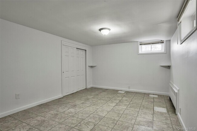 Building Photo - 209 Beech St