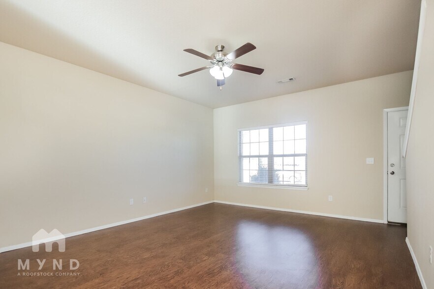 Building Photo - 1111 Musket St