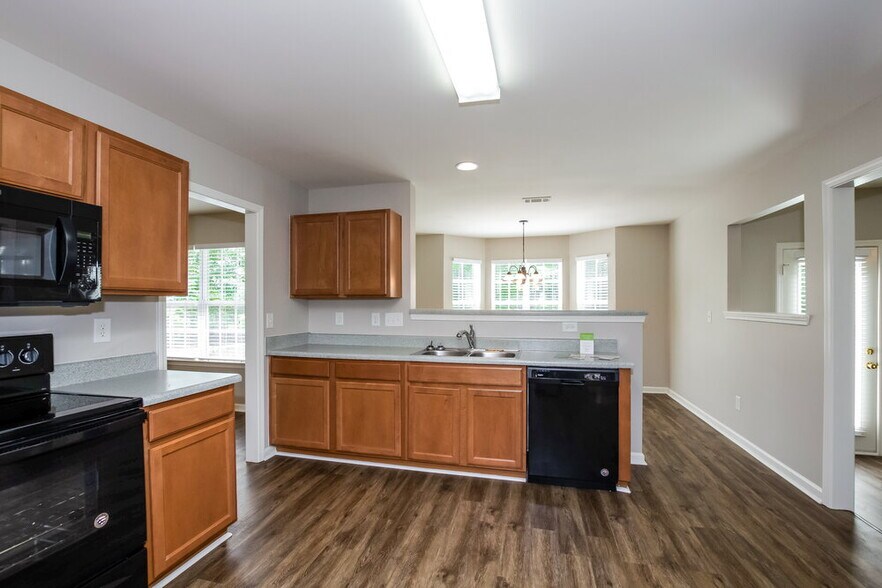 Building Photo - 9008 Broad Ridge Ct