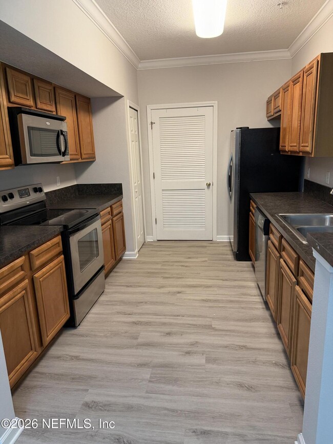 Building Photo - 8235 Lobster Bay Ct
