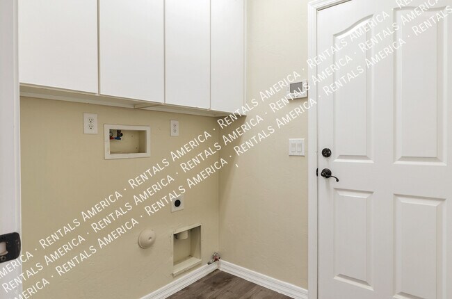 Building Photo - 4722 W Calatrava Ln
