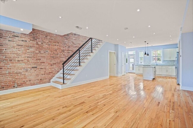 Building Photo - 1846 2nd St NW