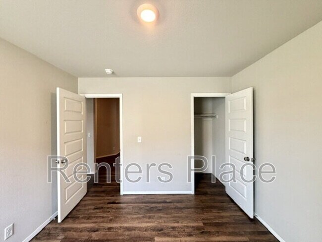 Building Photo - 2107 S Amarillo Dr