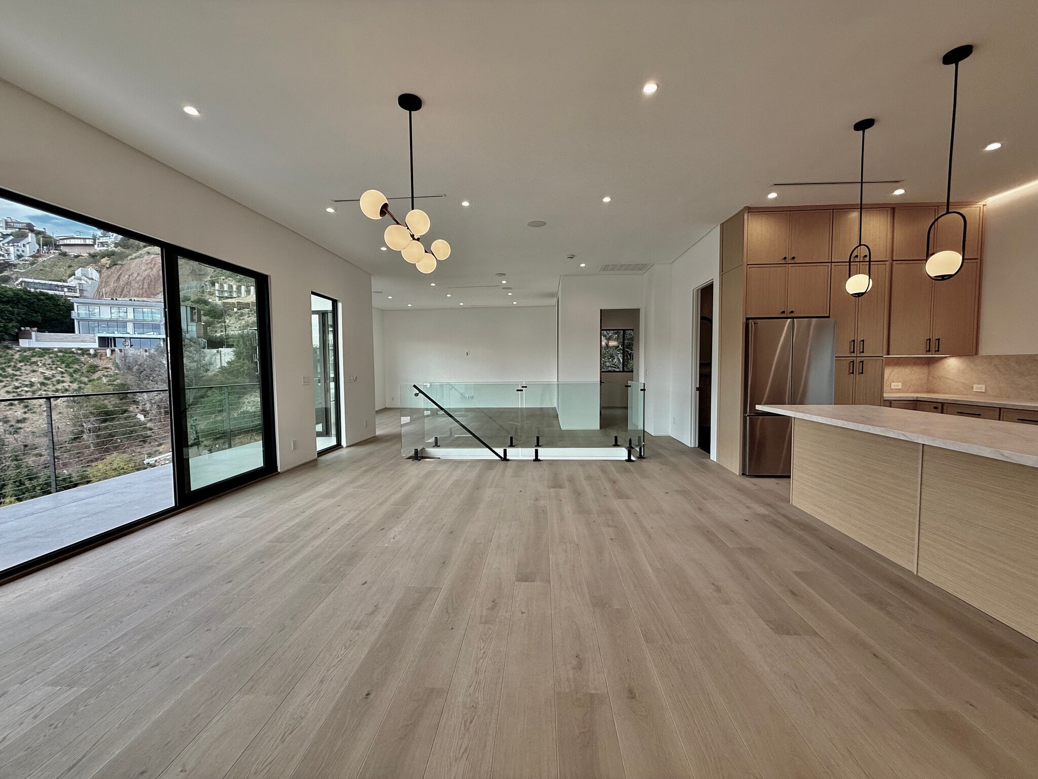 Building Photo - 1931 Sunset Plaza Dr