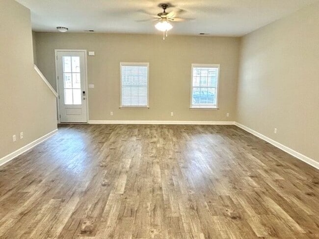 Building Photo - Now Leasing a 4-bed 2.5 bath home in Milli...