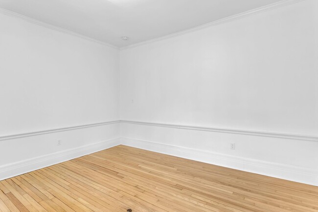 Building Photo - 475 Dobbs Ferry Rd