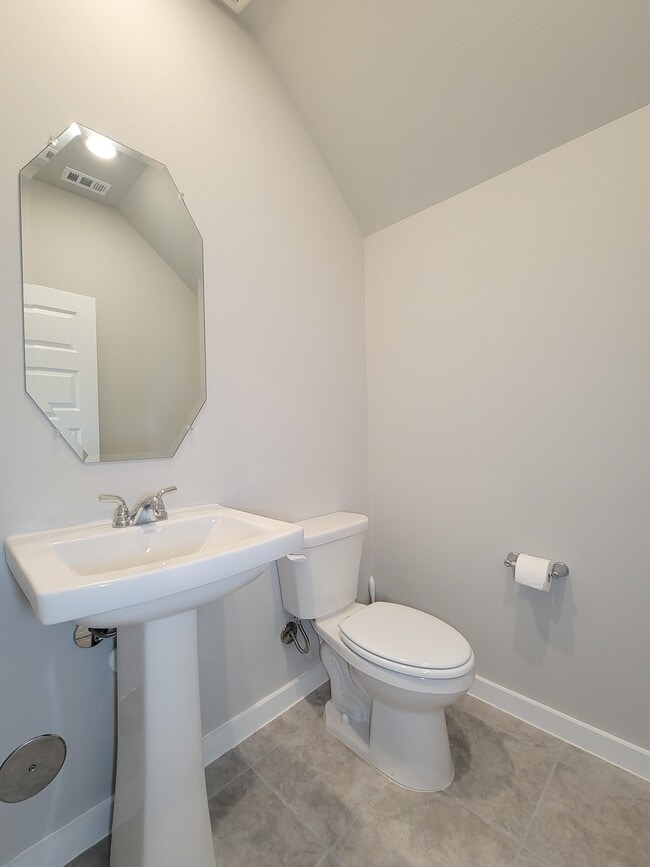 Building Photo - 2905 Terrace Grove Dr