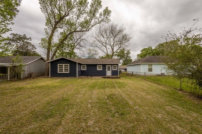 Building Photo - 4710 El Paso Ave