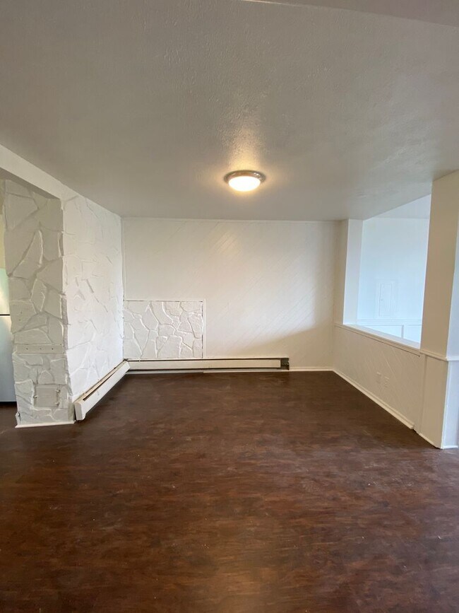 Building Photo - Available MAY 2026 - Updated 3 Bed, 2 Bath Home w/ Open Living & Outdoor Space!