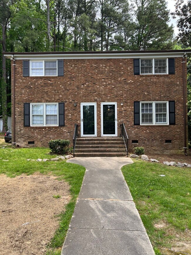 Primary Photo - 717 A Grove Avenue, Raleigh- Bev Roberts R...