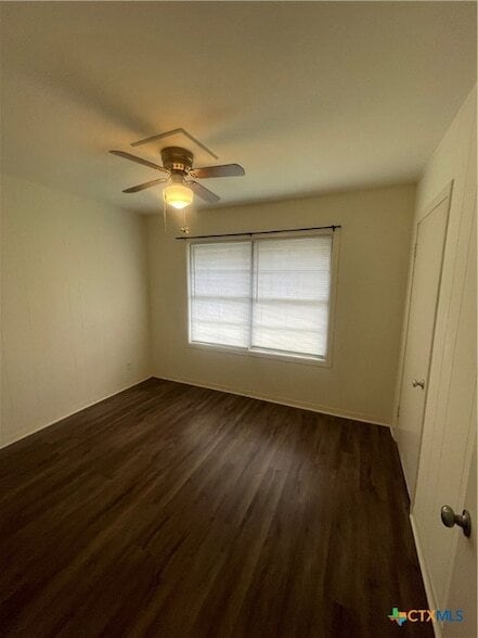 Building Photo - 910 Fern Ln