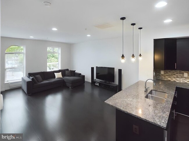 Building Photo - 6479 Jack Linton Dr S