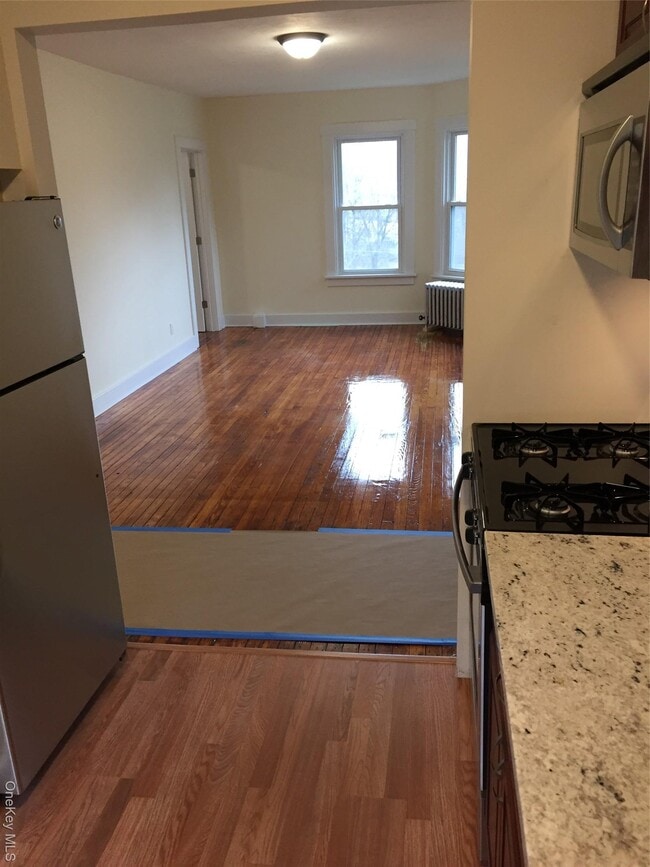 Building Photo - 8 Parkway Terrace