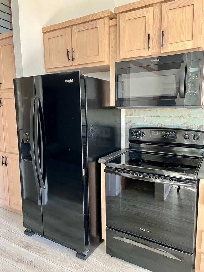 Building Photo - 1112 Jeremiah Trail