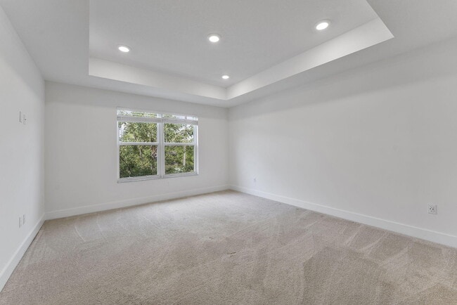 Building Photo - 247 Preserve Trl N