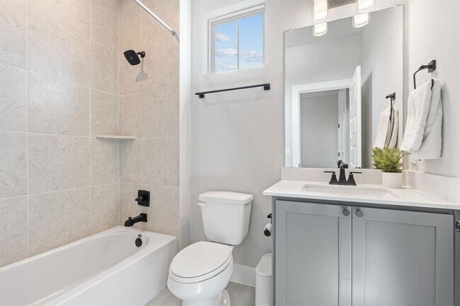 Building Photo - 8214 Talferd Trl