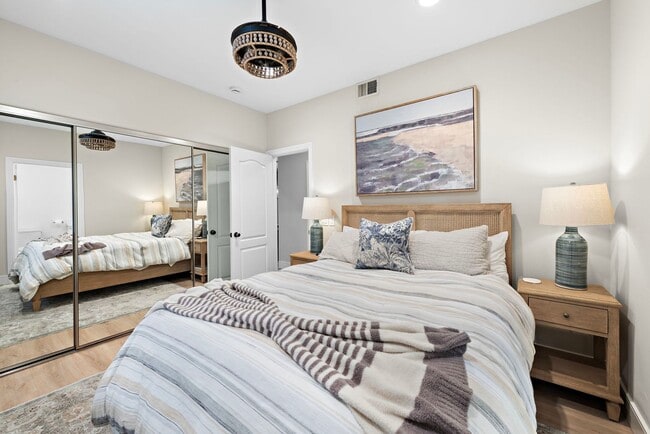 Building Photo - Vacation Rental on Balboa Peninsula