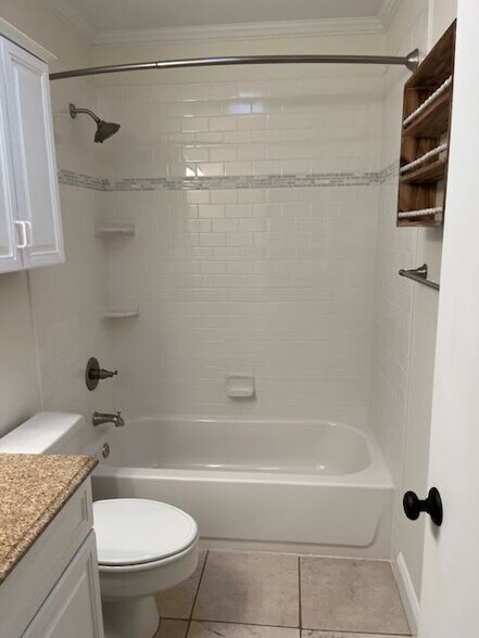 Building Photo - 1029 Birch Creek Dr