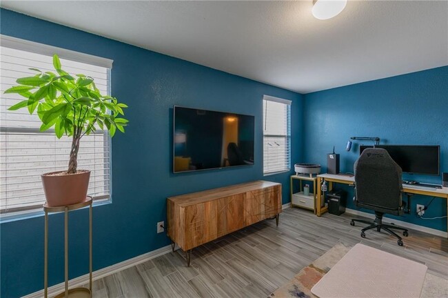 Building Photo - 1565 Arbor Knot Dr
