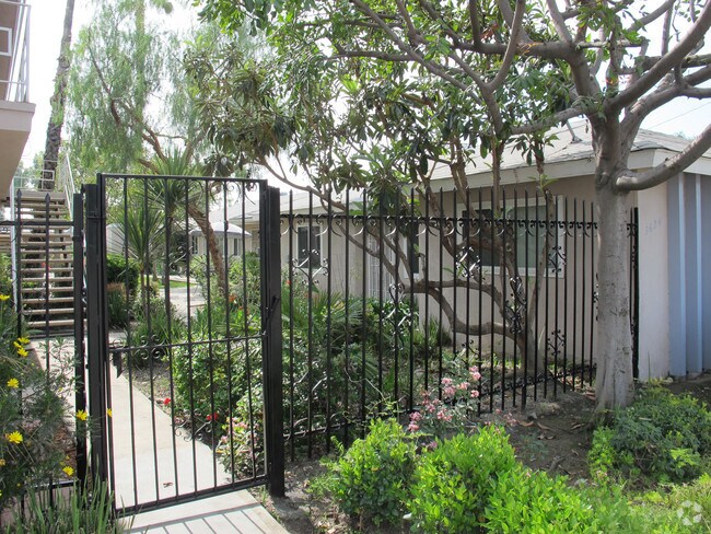 Building Photo - 3624-3628 Baldwin Park Blvd