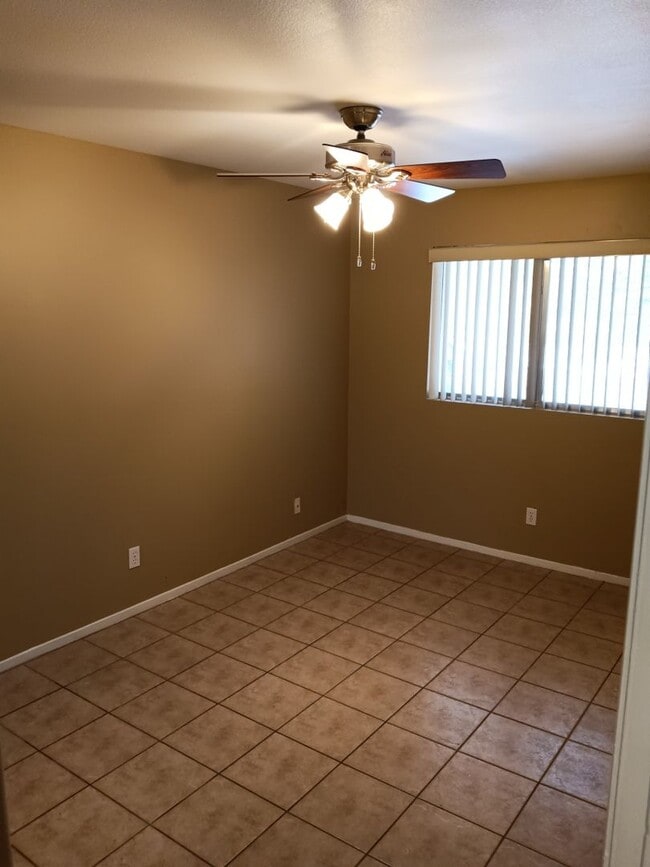 Building Photo - Adorable Single Story 3/2/2 car Ready Now