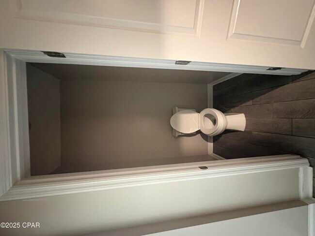 Building Photo - 816 E 25th St