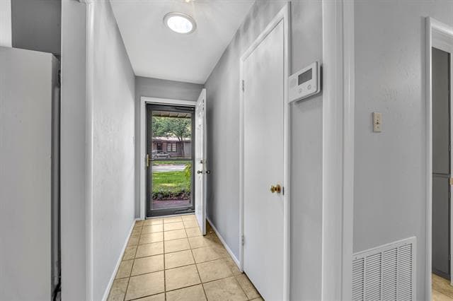 Building Photo - 6324 Woodbine Dr