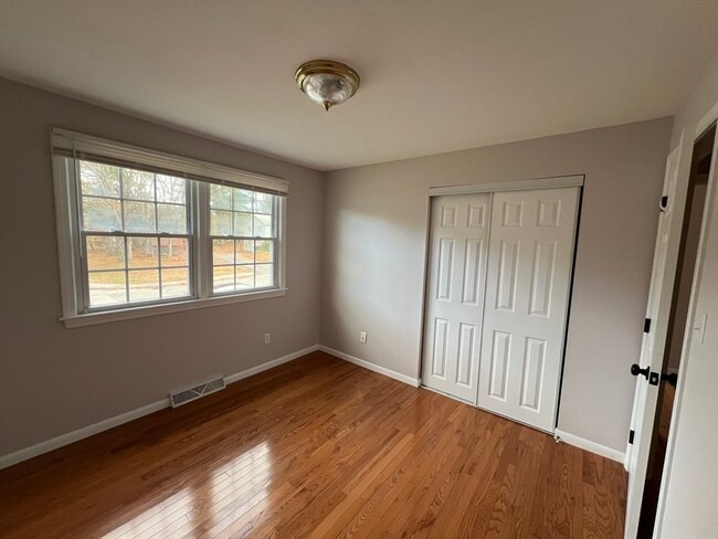 Building Photo - 27 Miles Standish Dr