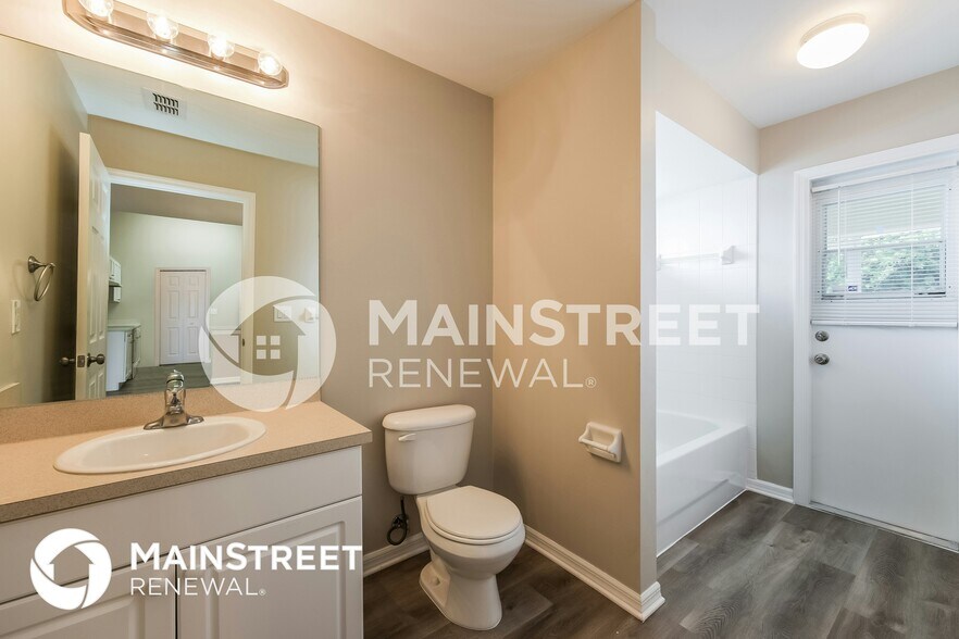 Building Photo - 2708 27th St SW