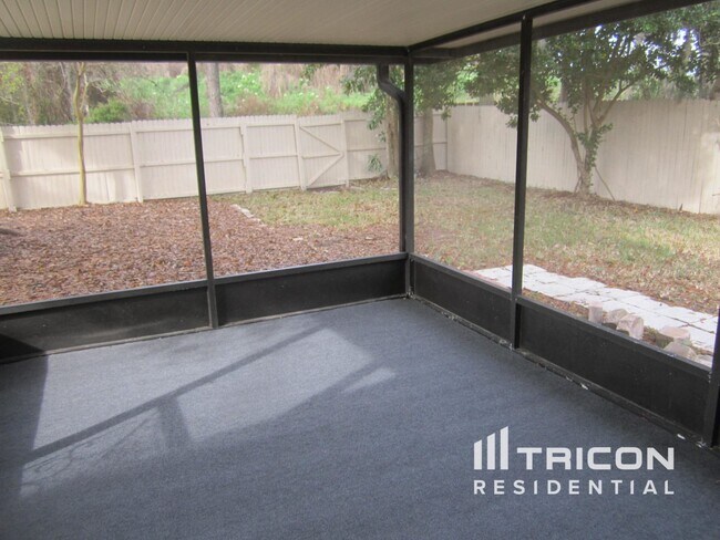Building Photo - 1702 Sandy Hollow Loop