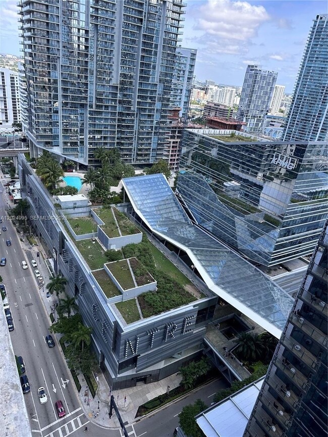 Building Photo - 801 S Miami Ave
