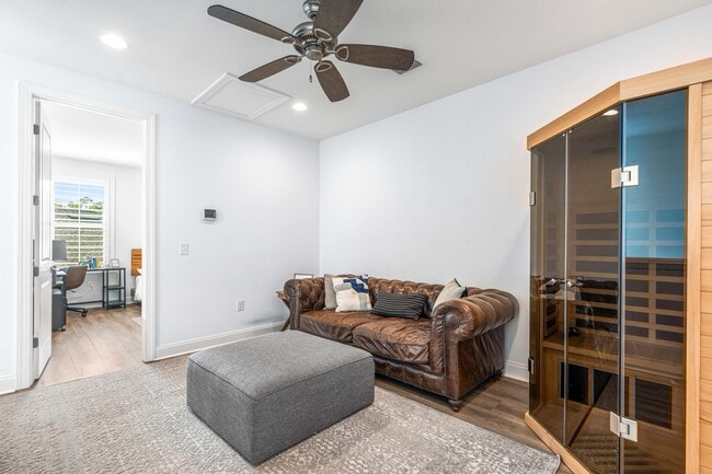 Building Photo - 229 Windrow Way