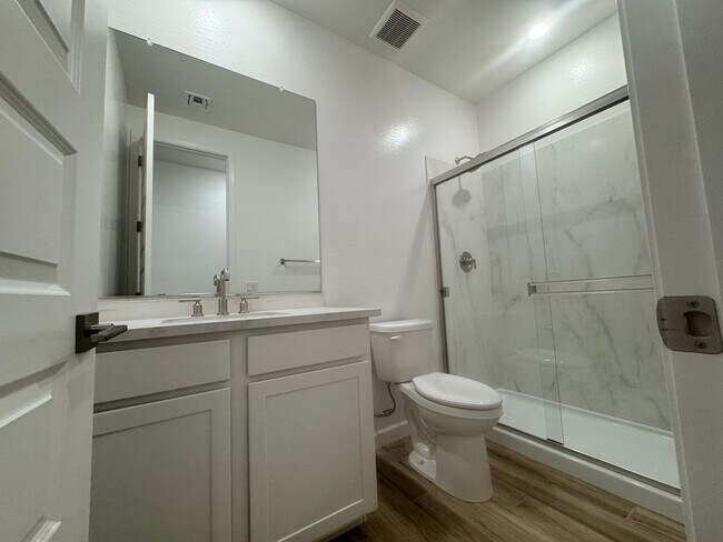 Building Photo - BRAND NEW HOME IN ALORAVITA IN PEORIA