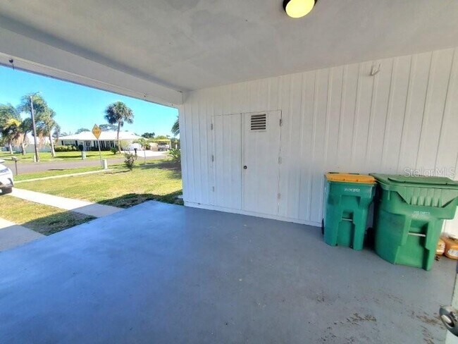 Building Photo - 2451 Aquilos Ct