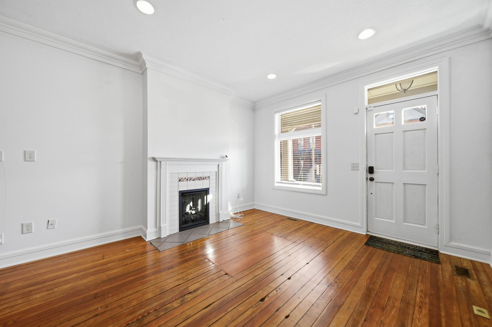 Building Photo - 1153 Jaeger St