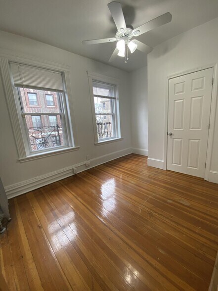 Building Photo - 51 Hemenway St