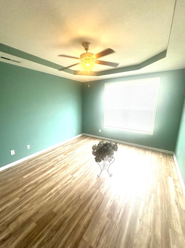 Building Photo - 7168 Marshbury Way