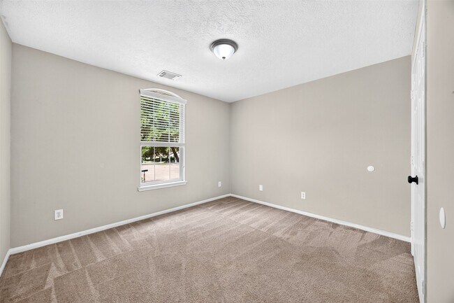 Building Photo - 7603 Kenmark Ln