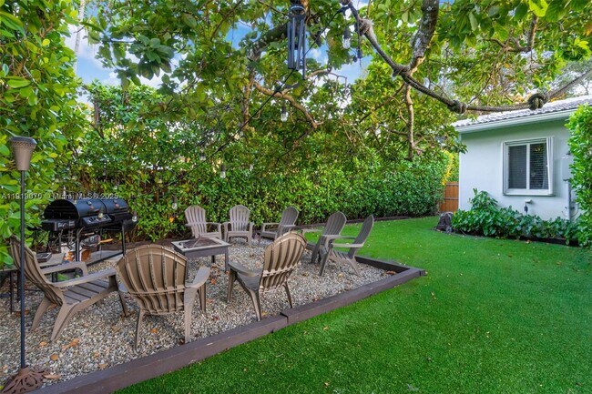 Building Photo - 333 Linwood Dr