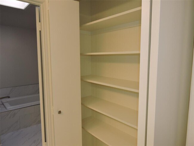 Building Photo - 12245 Montego Plaza