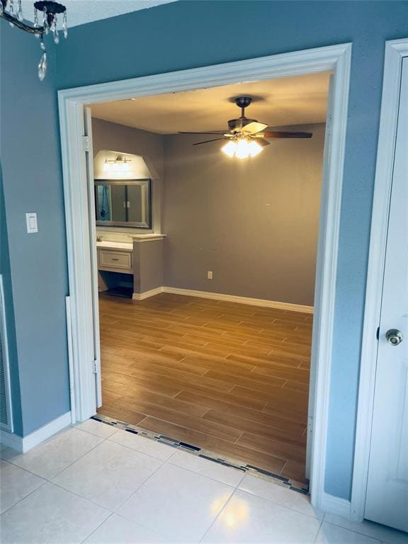 Building Photo - 631 E Country Grove Cir