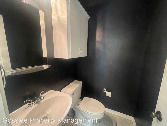Building Photo - 3 br, 2.5 bath House - 409 Teak Drive