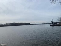 Building Photo - 256 Radcliffe St