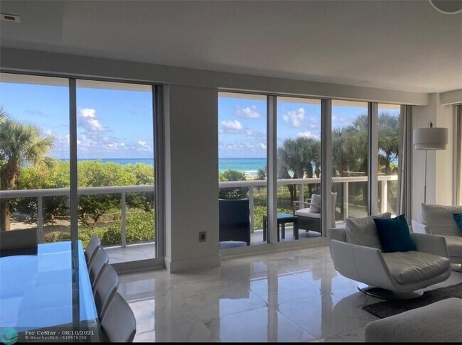 Building Photo - 9559 Collins Ave